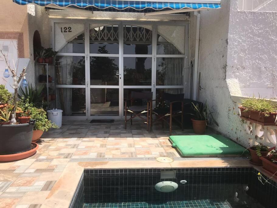 Spacious 2 Bedroom W/ Own Pool 5 Minutes Walk To Beach 坎波阿莫 外观 照片