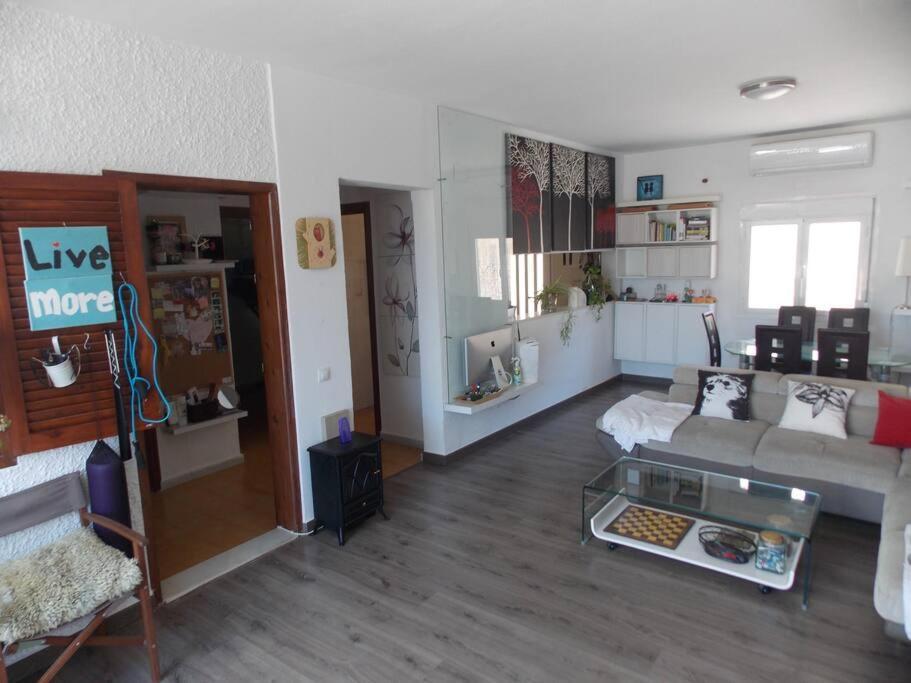Spacious 2 Bedroom W/ Own Pool 5 Minutes Walk To Beach 坎波阿莫 外观 照片